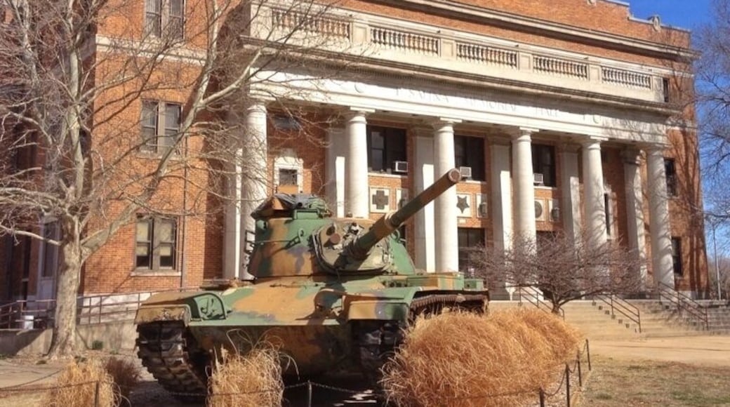 Yeah, that's a real tank. When in Salina, check it out. :)