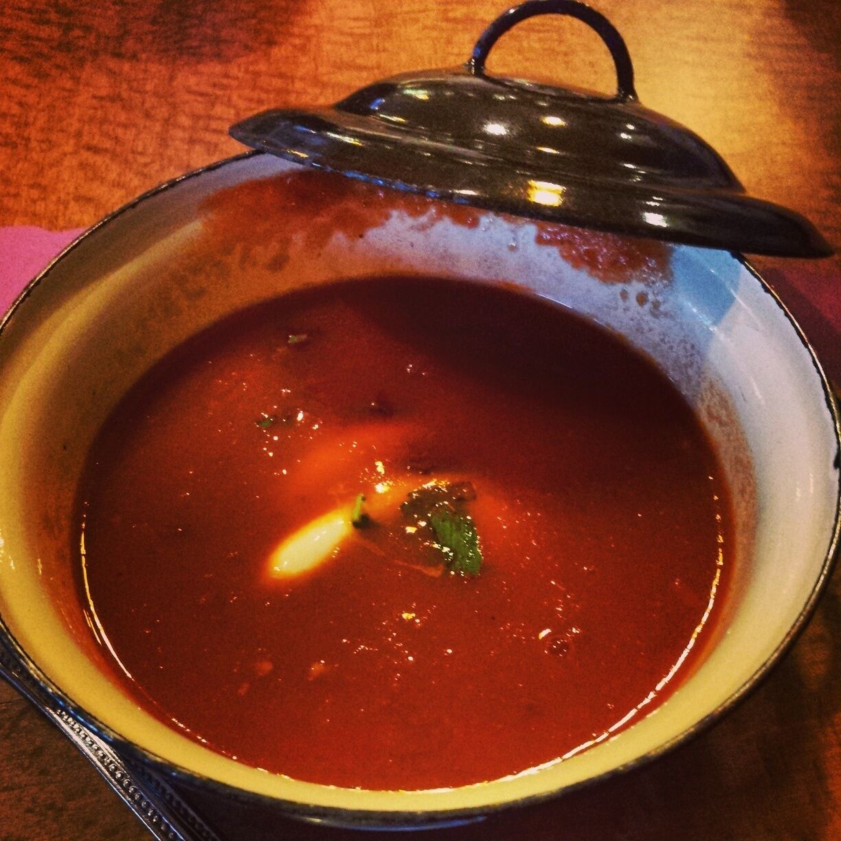 Delicious food, gluten free pizza is delicious. The servers are wonderful! 