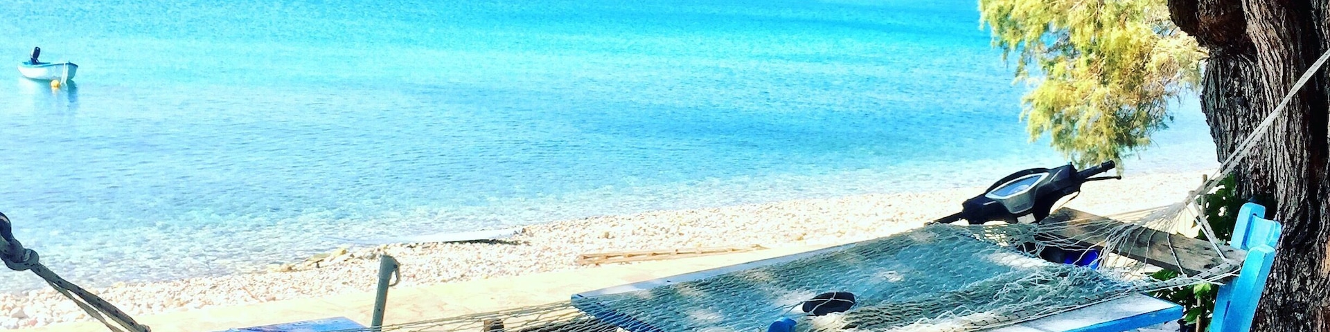 Siesta time😍⛵️⚓️🥂🇬🇷