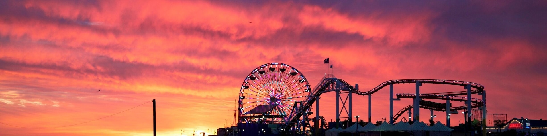 The California coastline has stunning sunsets all over, but one of my favorites is by Santa Monica pier. Whether it's the clouds or the weather conditions or something else, the colors produced during the sunset on this beach are always stunning, bordering on unreal. #SantaMonica #California #GoldenHour #weekendgetaway