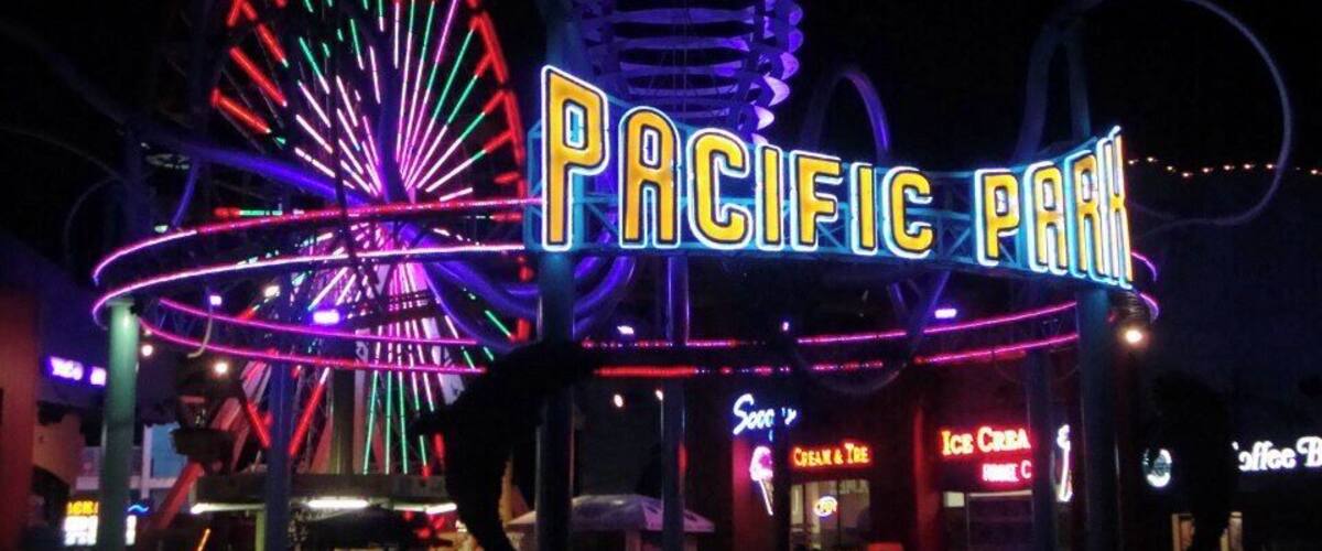 not a fan of heights...but I had to go on the Ferris Wheel! #lights #color #colors #nightlife #pier