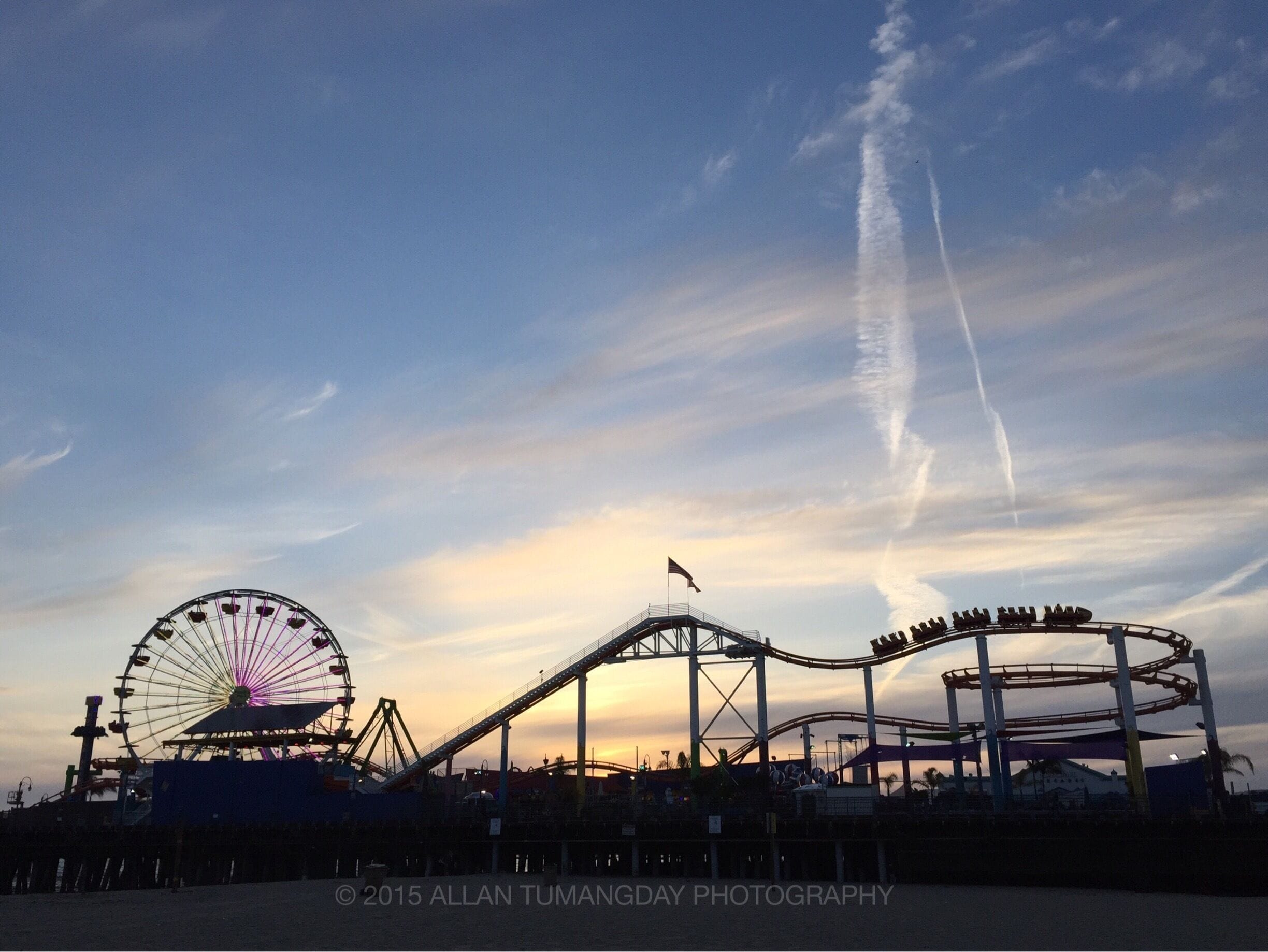 Santa Monica Pier at last light - California 2015. #goldenhour