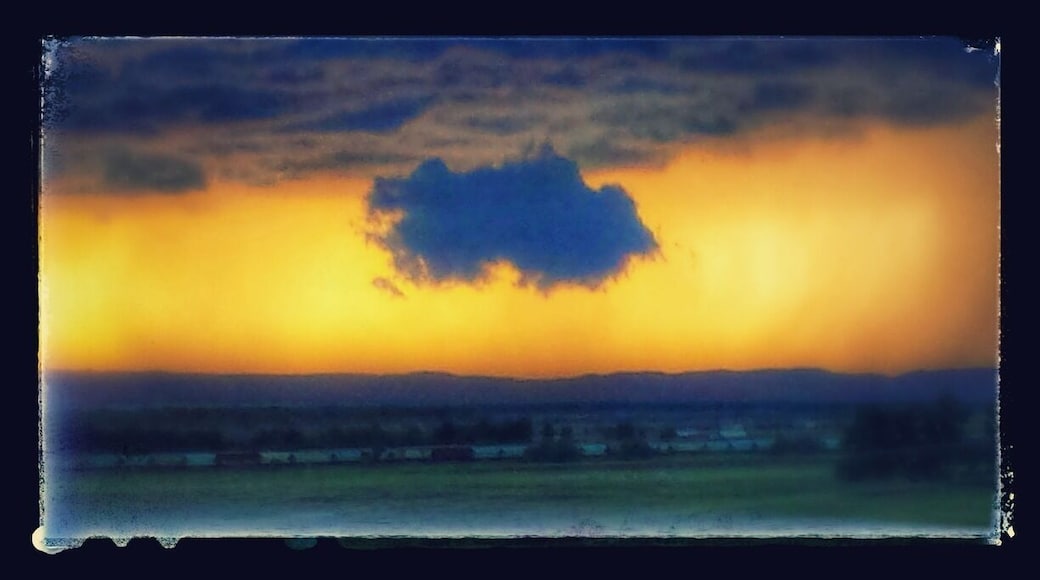 Beautiful storm
#goldenhour