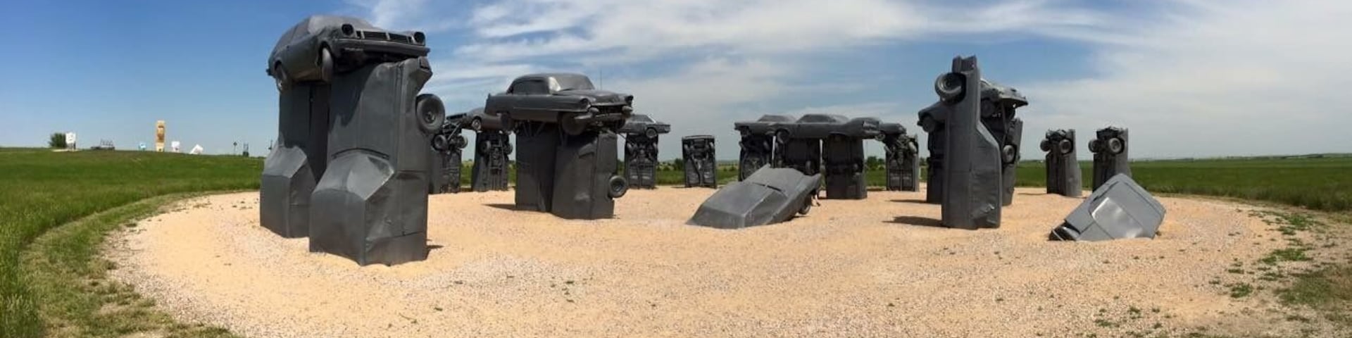 Kids' favorite stop on our Roadtrip! They had picked this place out during our planning stage, and we're not disappointed!
Not only is there a full scale model of Stonehenge built out of cars, but a larger sculpture park and more car art to be seen!
Very fun.