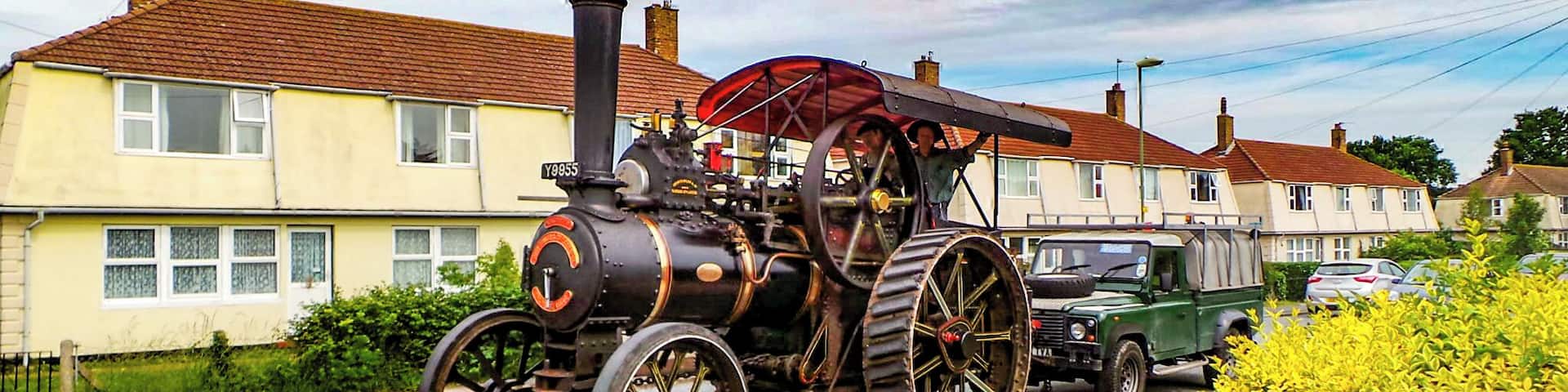 Often see old steam traction engines being moved through Park Gate to the Bursledon Brickworks museum. #History
