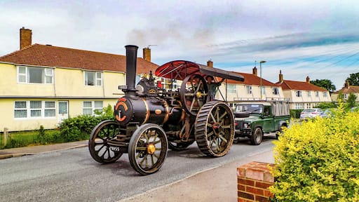 Often see old steam traction engines being moved through Park Gate to the Bursledon Brickworks museum. #History