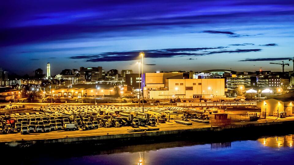 Early morning arrival in to Southampton on P&O Ventura.