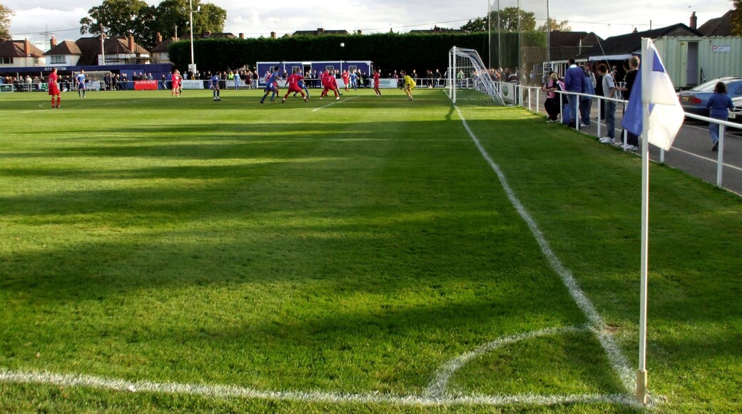 Totton won an exciting game by three goals to two. 8.10.08.