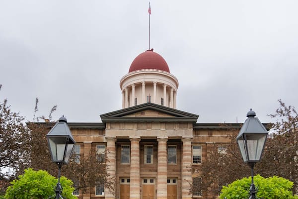 Route 66 - Springfield, IL: Served as state house from 1840-1876. Thereafter it served as county courthouse from 1876-1966, which is what travelers on Route 66 would recognize it as. It was the site of candidacy announcements for Abraham Lincoln (1858) and Barack Obama (2007).