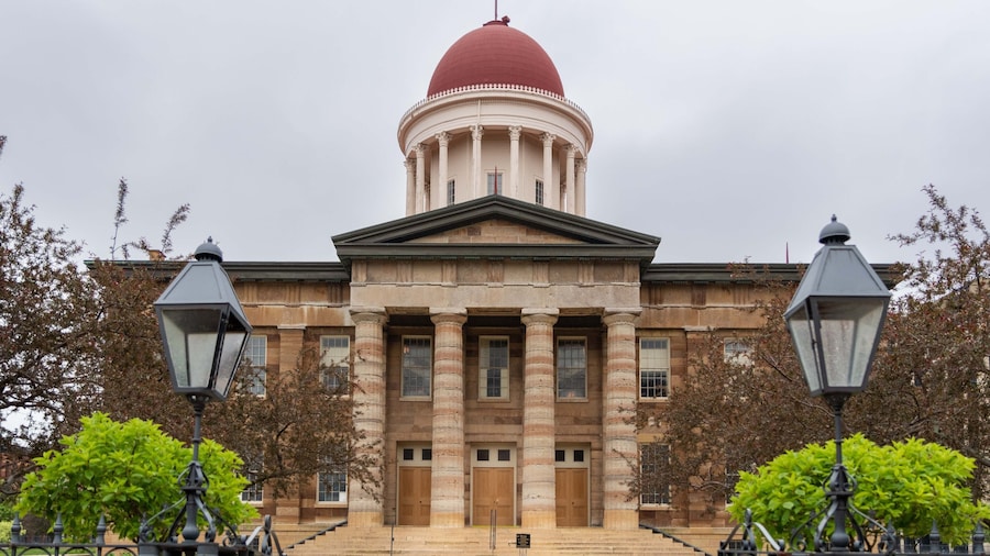 Route 66 - Springfield, IL: Served as state house from 1840-1876. Thereafter it served as county courthouse from 1876-1966, which is what travelers on Route 66 would recognize it as. It was the site of candidacy announcements for Abraham Lincoln (1858) and Barack Obama