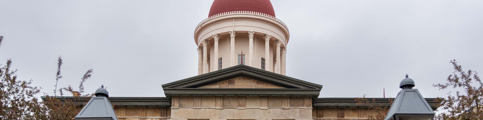 Route 66 - Springfield, IL: Served as state house from 1840-1876. Thereafter it served as county courthouse from 1876-1966, which is what travelers on Route 66 would recognize it as. It was the site of candidacy announcements for Abraham Lincoln (1858) and Barack Obama (2007).