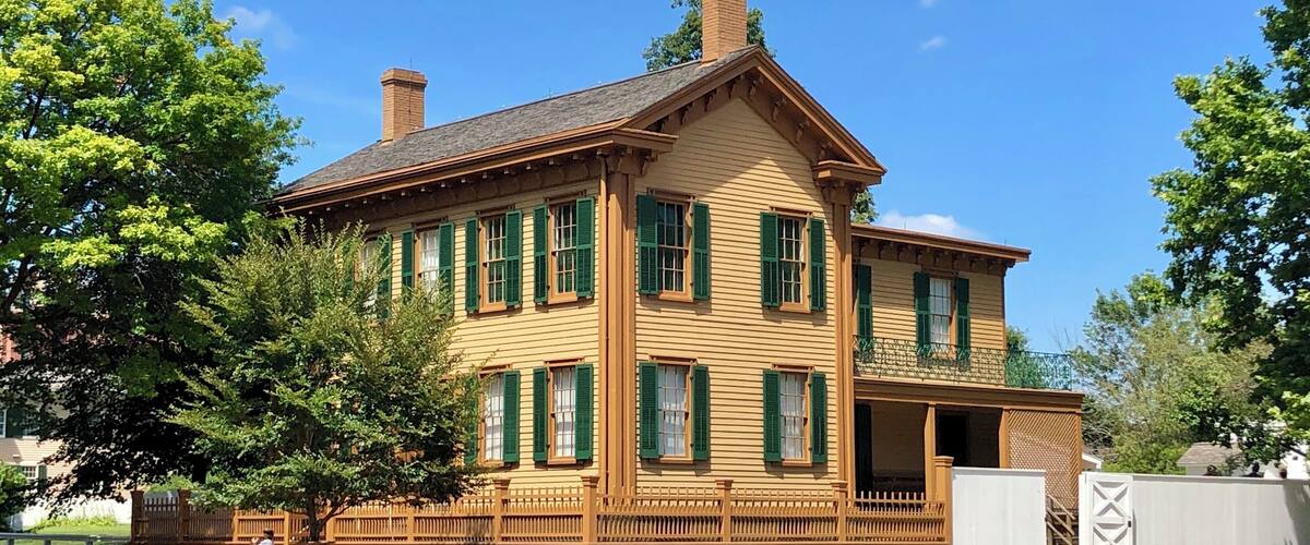 Mr Lincoln’s house. He would live here from 1844 until leaving for Washington DC in 1861. The house was purchased for 1,500 dollars from the local minister and the second story was added in 1853. According to the NPS this view is the most photographed according to historical archives!