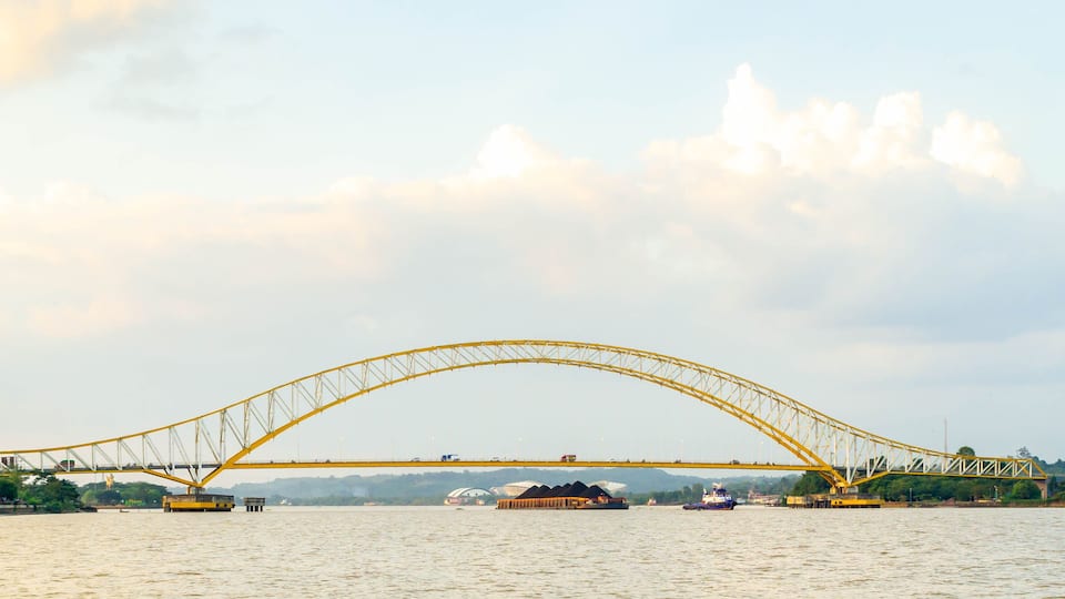 Kutai Kartanegara Bridge crossing Mahakan River in Tenggarong, East kalimantan, Indonesia.