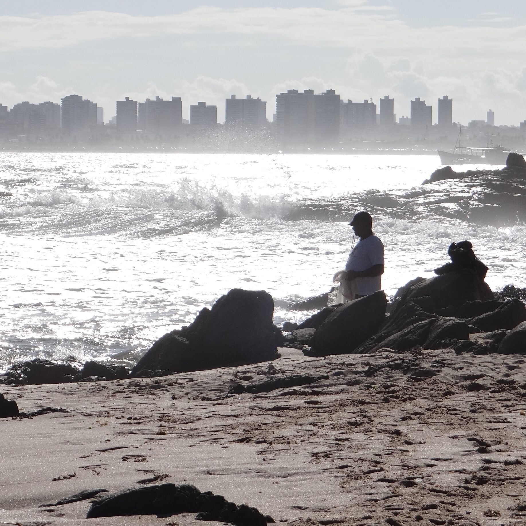 A man fishing in Itapuã,

#waterlust.