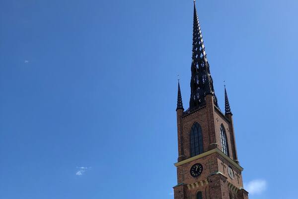 Riddarholm Church is the church of a former medieval abbey in Stockholm, Sweden. The church serves as the final resting place of most Swedish monarchs. Riddarholm Church is located on the island of Riddarholmen, close to the Royal Palace in Stockholm, Sweden. Wikipedia (June 2018)
#OnTheRoad