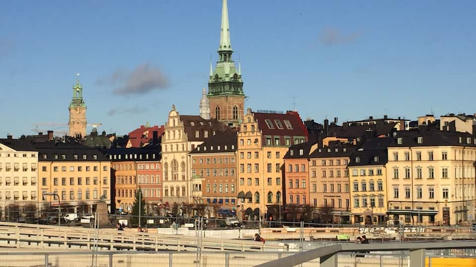 I live in Stockholm and think that Stockholm is one of the world´s most beautiful cities. This is taken while waiting for a bus to take me to my client. #lifeatExpedia
