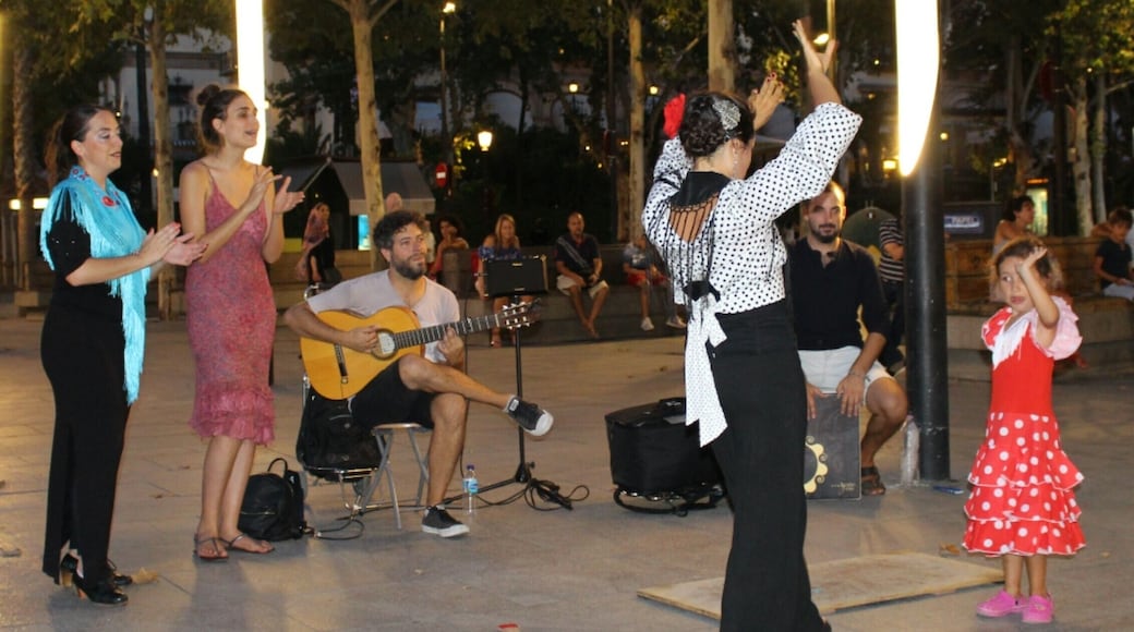 Happiness On The Street.
Seville, Spain
#HappinessOnTheStreet #seville #spain #happiness #street