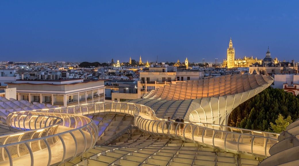 Metropol Parasol, Seville Spain. The largest wooden structure in the world. #BvsCities #UrbanJungle
