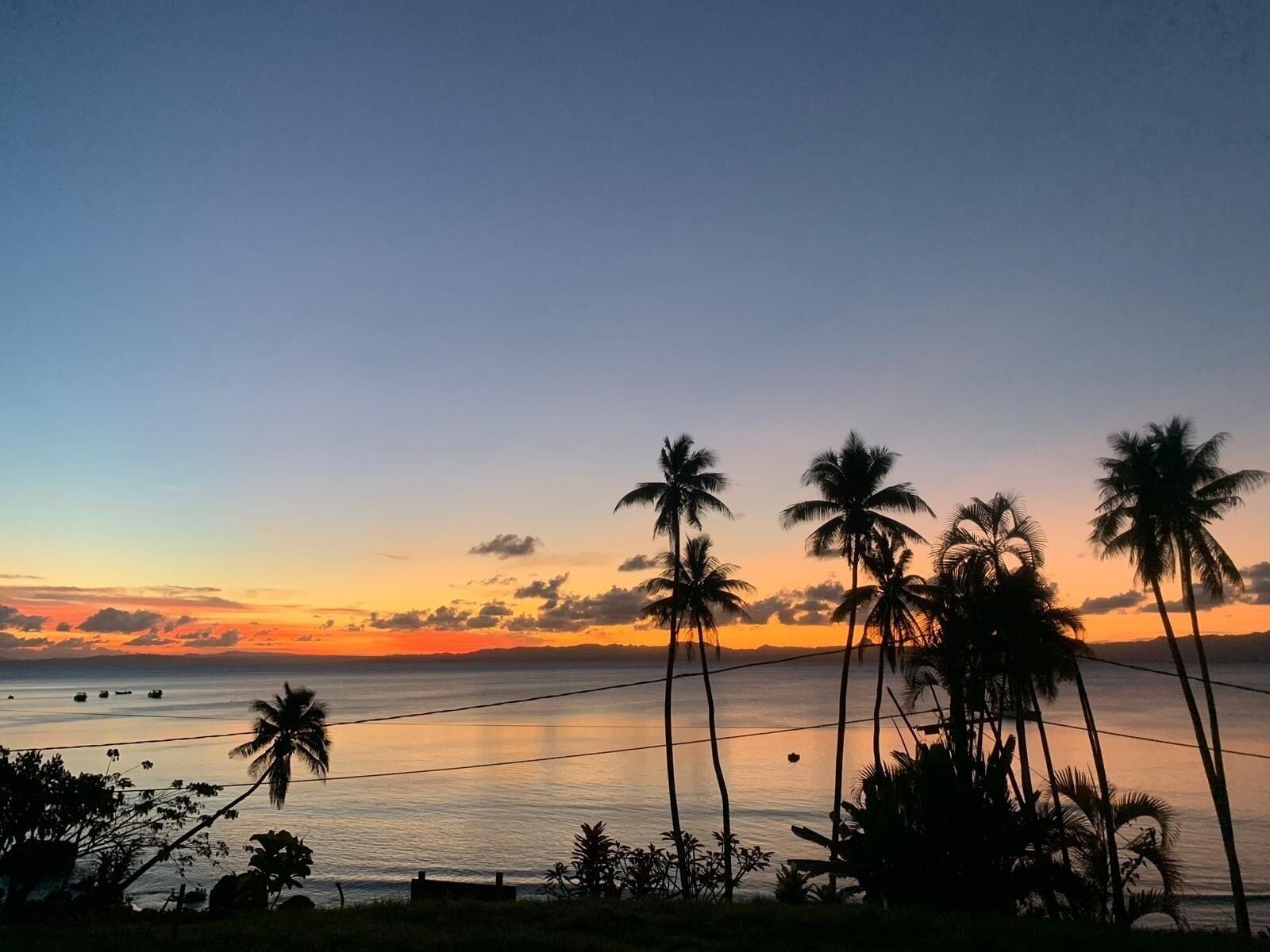 The sun sets on another beautiful day on this little dot on the world map called Fiji🌴🇫🇯🌄#comevisit😊