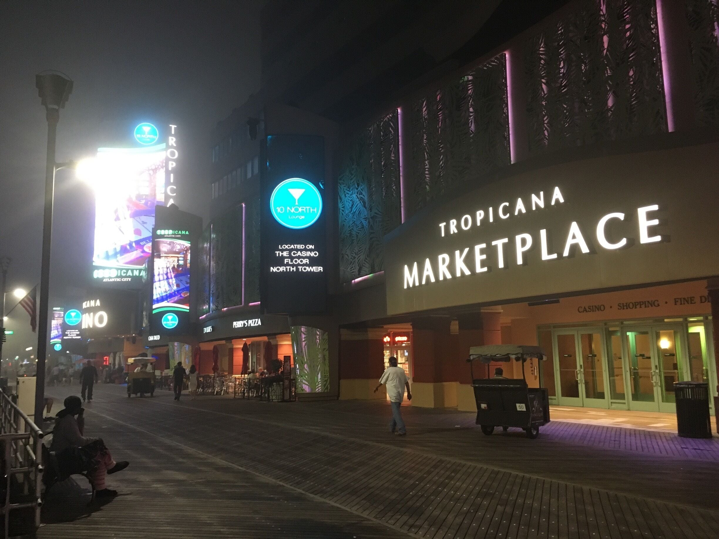 Tiny island with no hotels. Great place for snorkeling in clear water, and if you're lucky you might find lots of Nemos. #bambooisland (#kohmaiphai) #thailand #asia #beaches #islands #LifeatExpedia