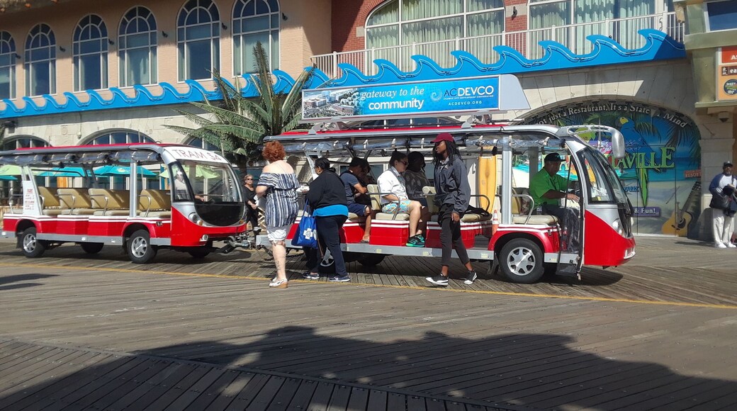 ATLANTIC CITY BOARDWALK TRAM