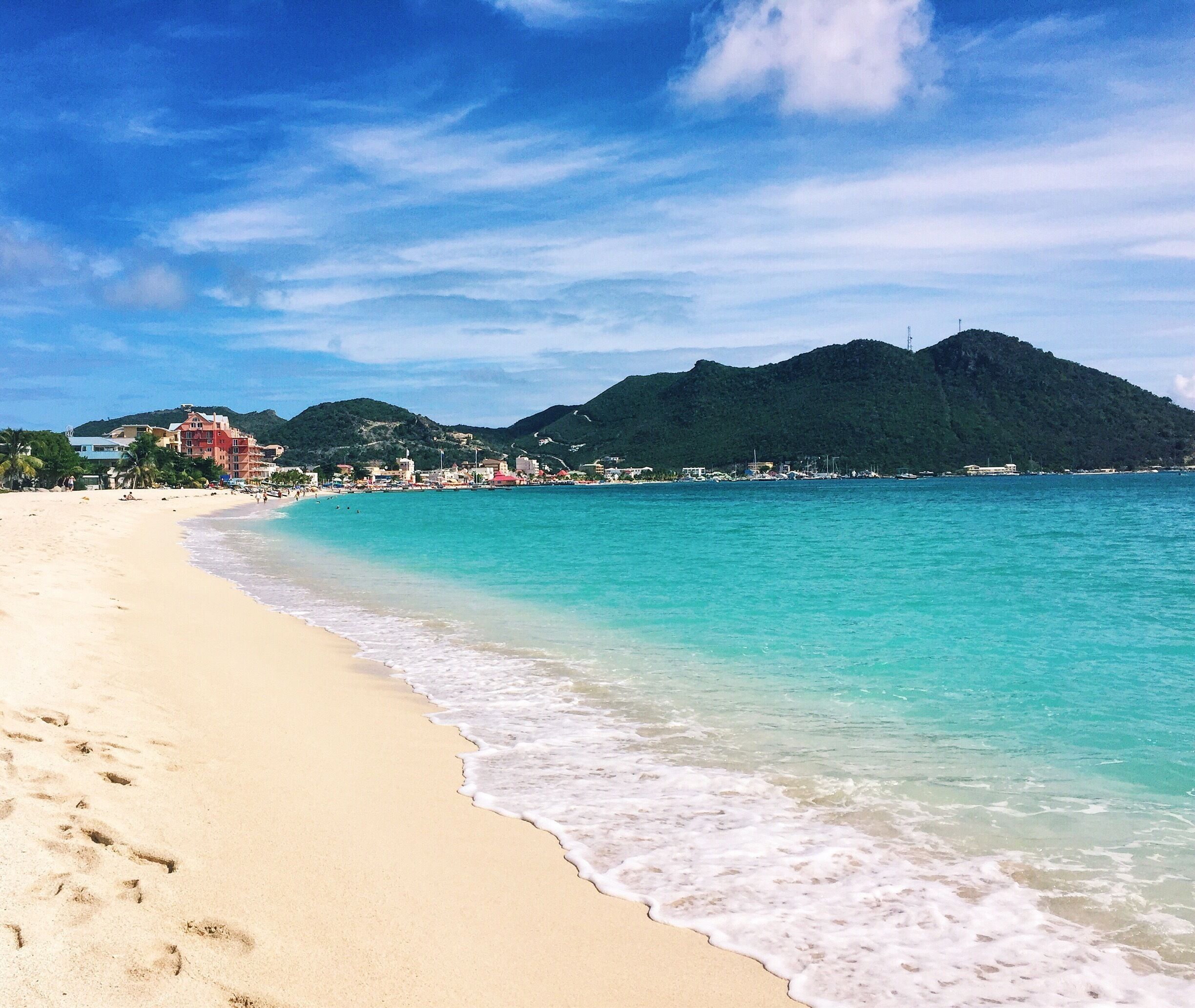 St. Maarten beach day. #blue
More on www.ajauntwithjoy.com