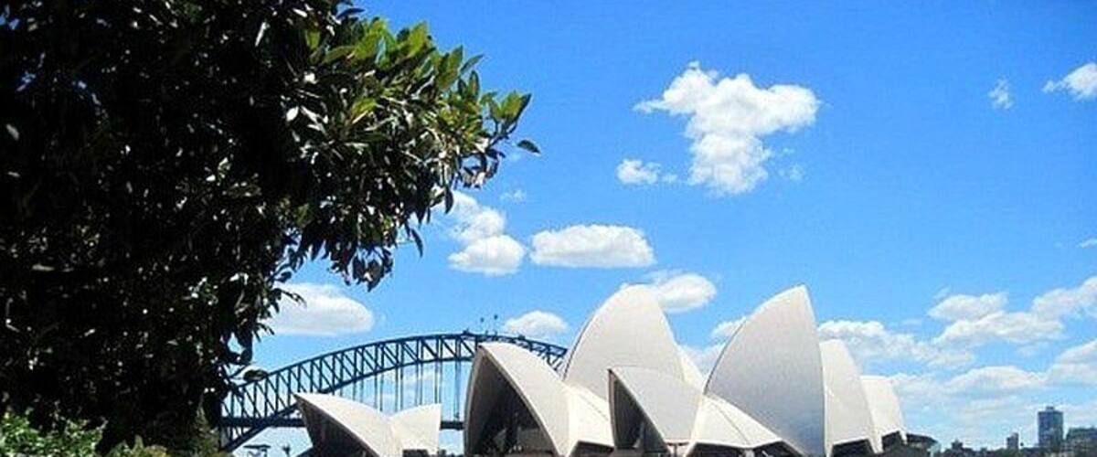 You can’t beat the serenity and harbour views from the Botanical Gardens. A great free way to spend a few hours in Sydney. Walk from the Opera House to Mrs Macquarie’s Chair for one of the best vantage points in Sydney. Take a picnic lunch, a blanket and a bottle of wine.