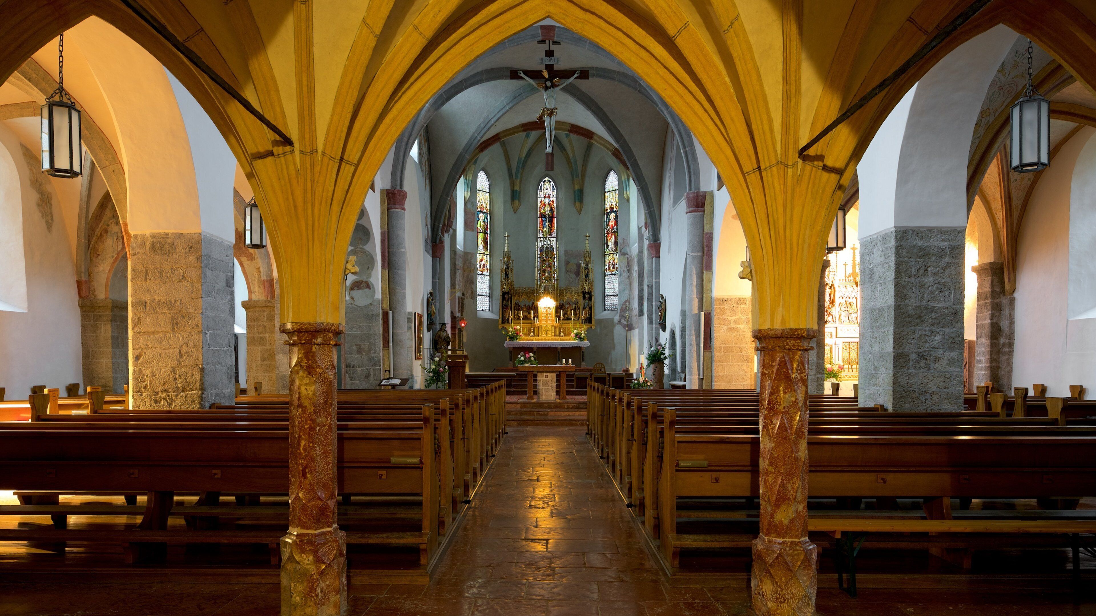 Krimml แสดง การตกแต่งภายใน, โบสถ์หรือวิหาร และ มรดกวัฒนธรรม