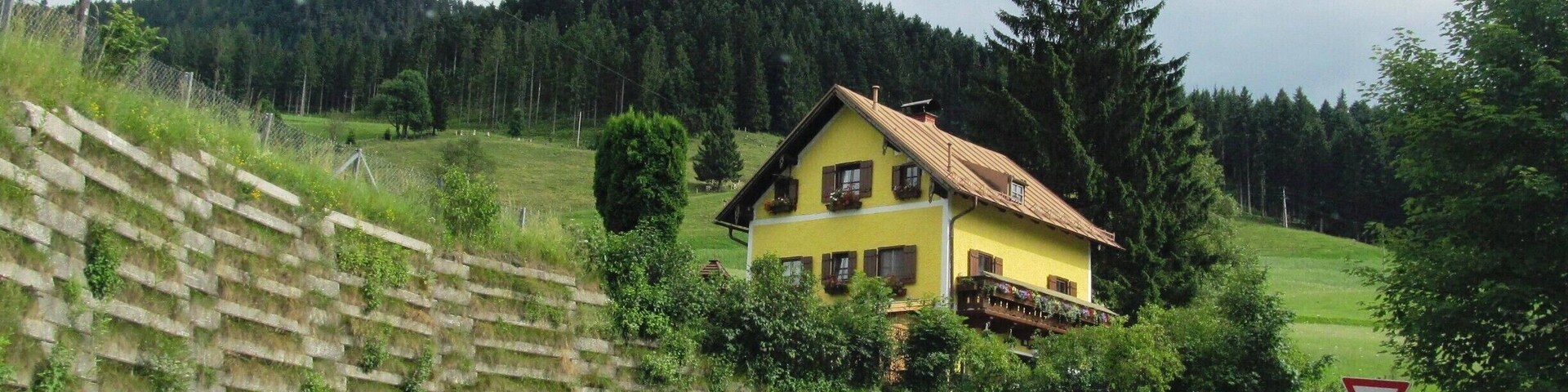 Tale cottage on our way to Salzburg, it was fascinating driving by this scenery, I definitely would do it again!!