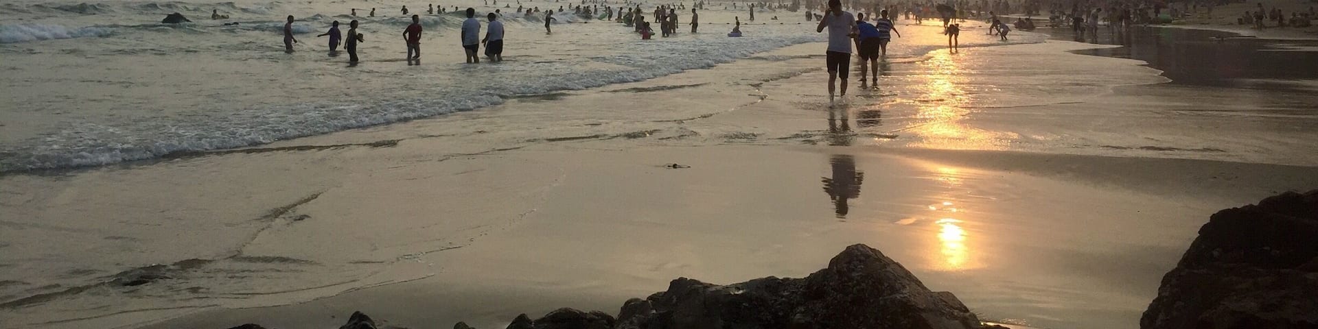 Roughly 2 hours away from Shenzhen, Xichong Beach is a nice change of scenery, but don’t expect solitude!