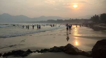 Roughly 2 hours away from Shenzhen, Xichong Beach is a nice change of scenery, but don’t expect solitude!