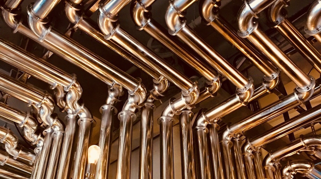 NBeer Brewery is serving up a large collection of local brews through a beautiful maze of pipes. Beer and a great setting after exploring OCT, not a bad way to end a day! #golden