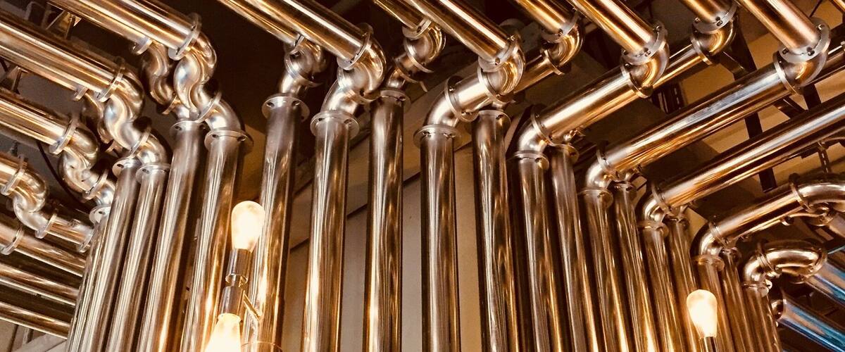 NBeer Brewery is serving up a large collection of local brews through a beautiful maze of pipes.  Beer and a great setting after exploring OCT, not a bad way to end a day!  #golden