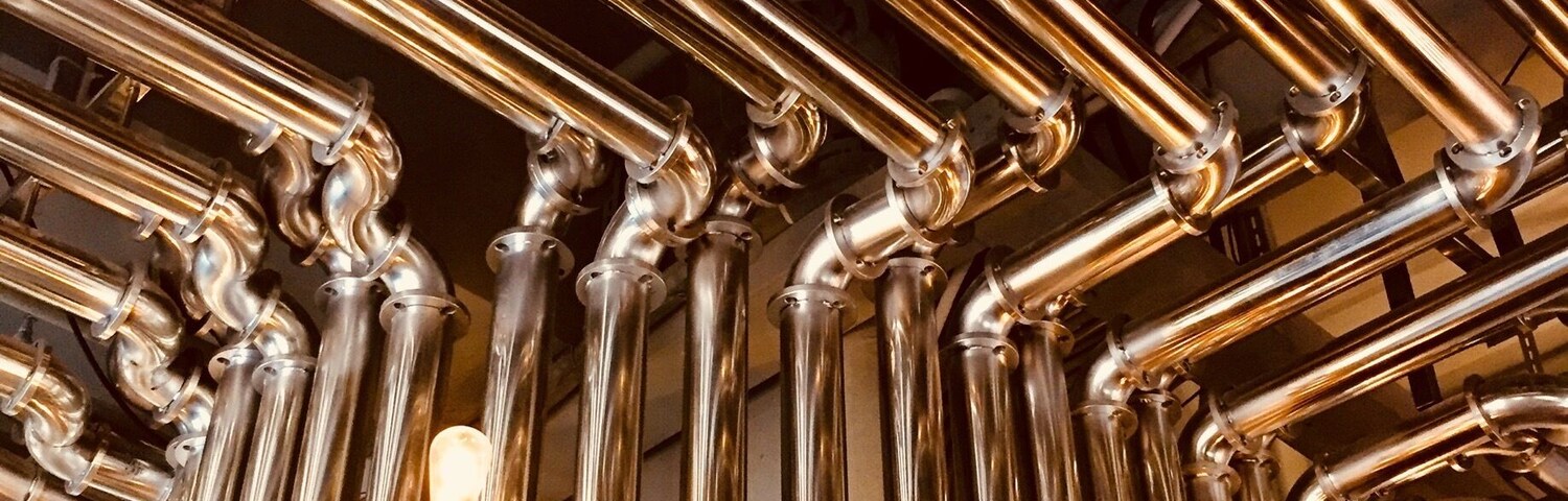 NBeer Brewery is serving up a large collection of local brews through a beautiful maze of pipes.  Beer and a great setting after exploring OCT, not a bad way to end a day!  #golden