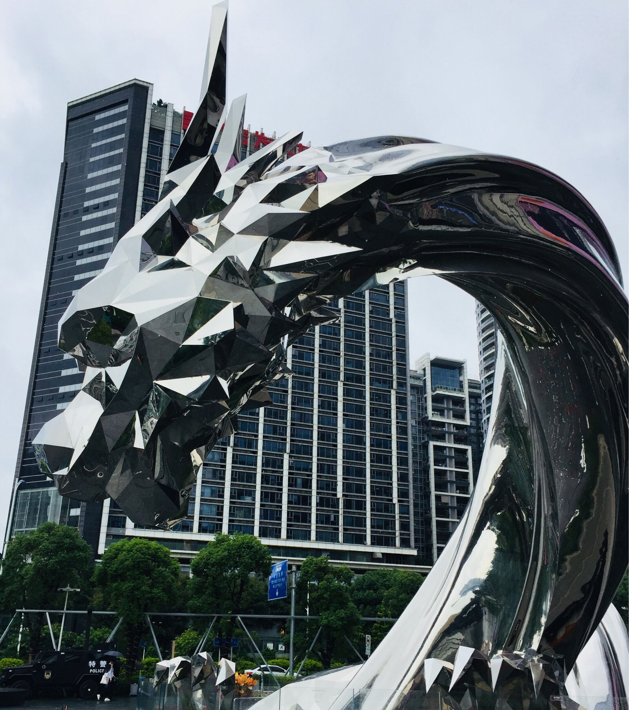 If you like shopping, this is a great stop!  Uniwalk is the largest mall in Shenzhen with many of the big brand stores, tons of restaurants, and even indoor snowboarding!