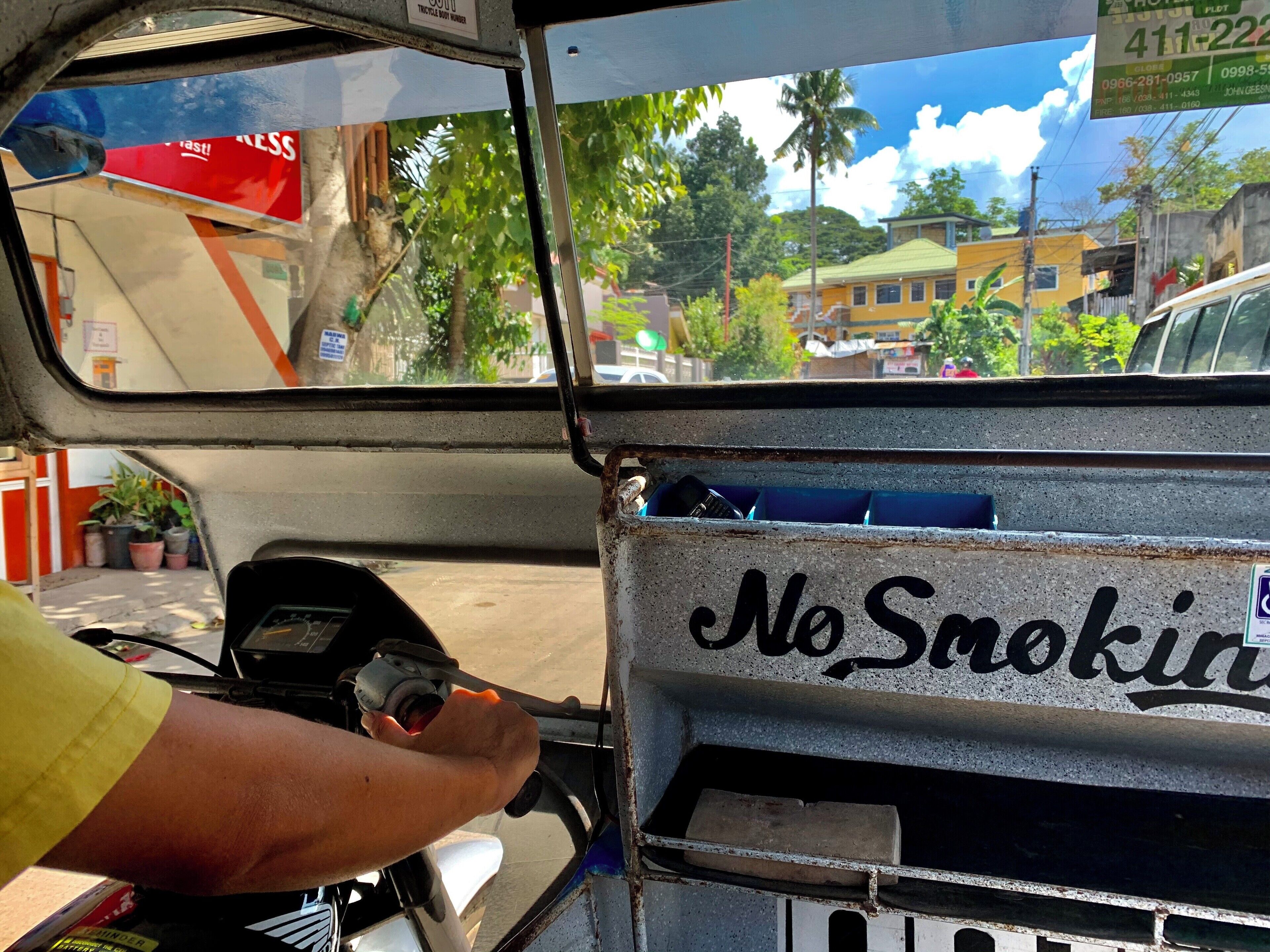 Travelling by tricycle is one of the only and the cheapest option of public transport in Tagbilaran 👌🏻🏍