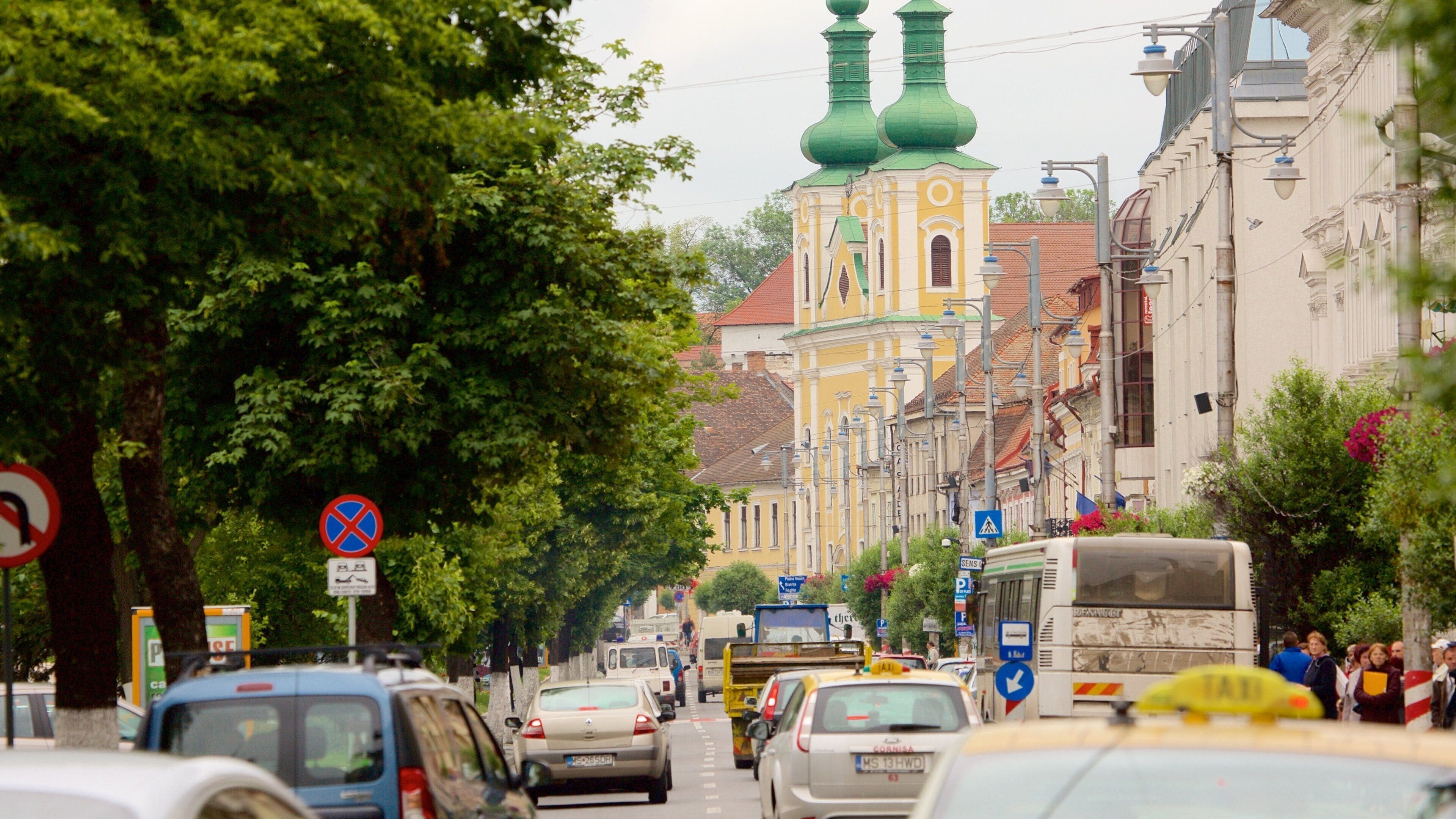Tirgu Mures som viser gadeliv