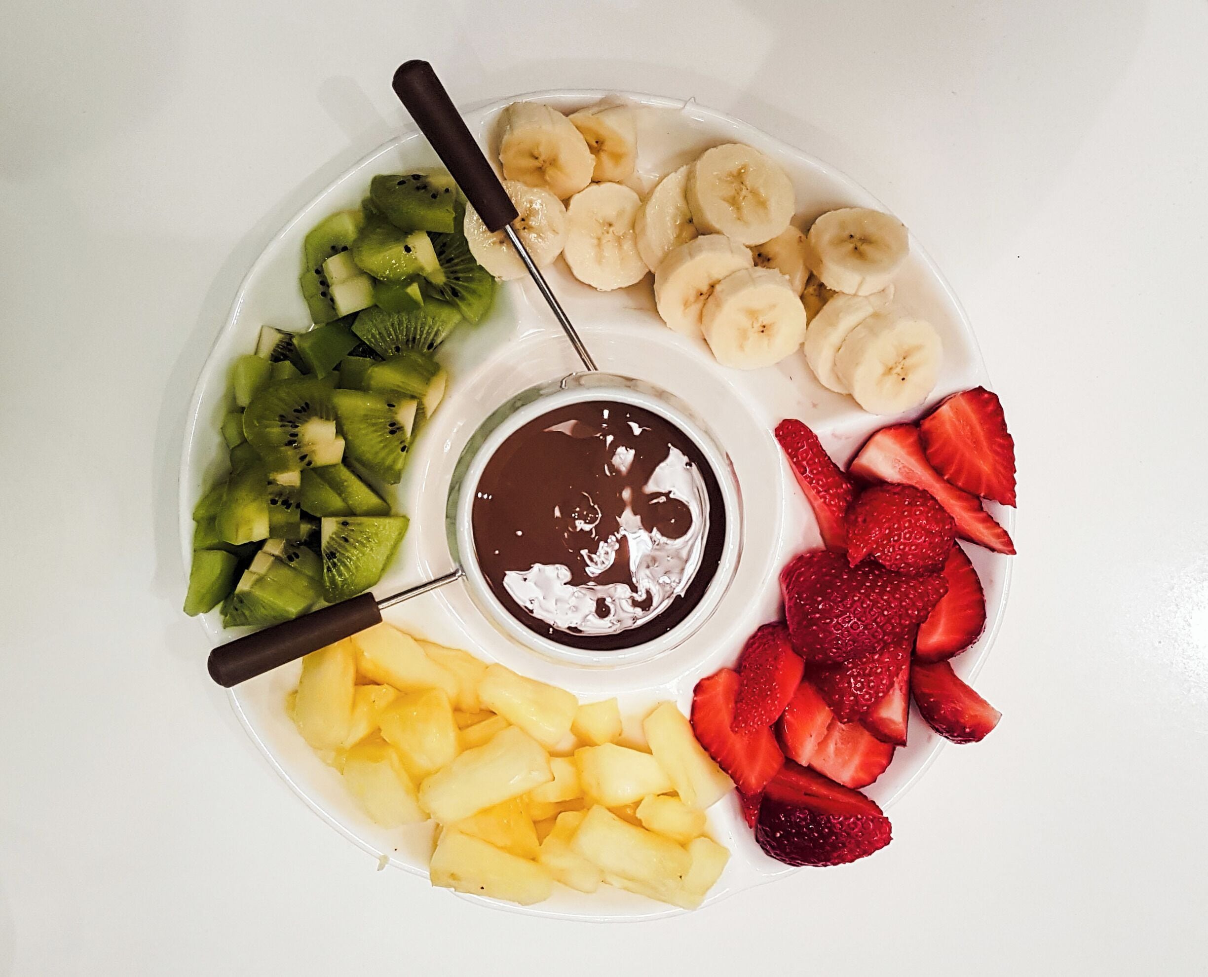 Chocolate fondue, anyone? Yes, please.

Nice place for an afternoon treat!

#tirana #goodfood #dessert
