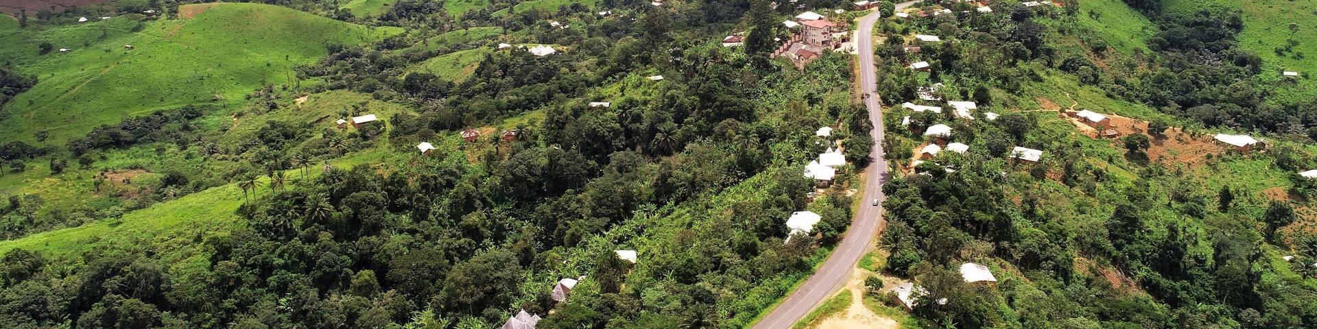 road in west cameroon mountains