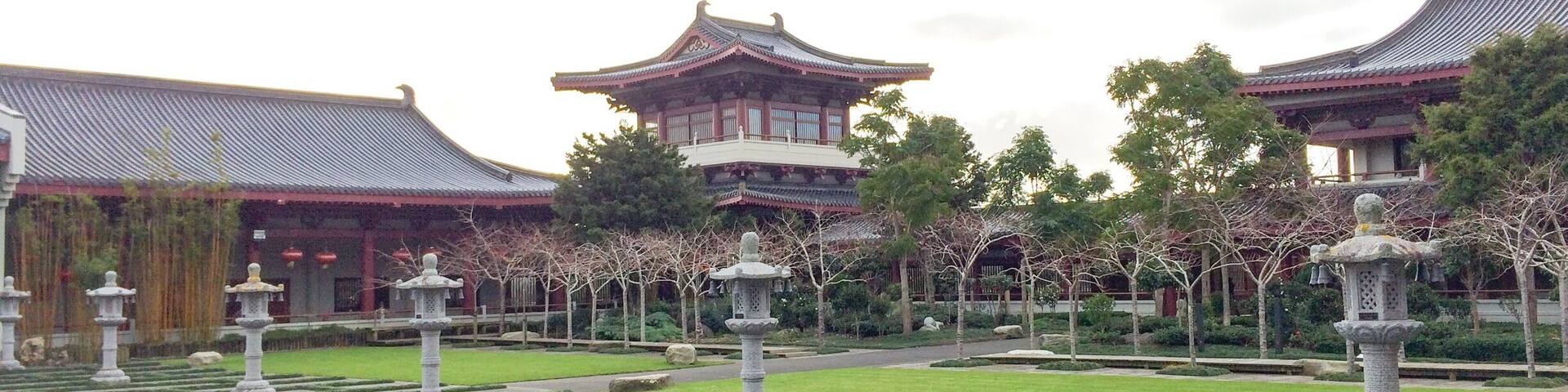 I've lived in Auckland over 10 years & didn't realise we had a beautiful Buddhist temple here. Really good vegetarian cafe here too, run by the monks. Serenity. Can't wait too see cherry blossoms in a few months