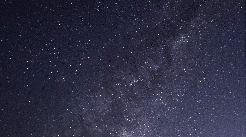 The Milky Way rising over Auckland
#milkyway #stars #nature #travel