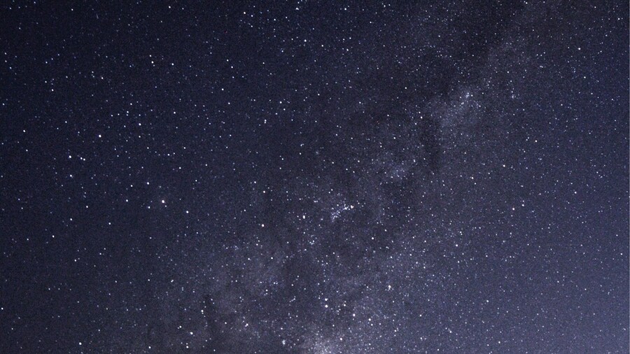 The Milky Way rising over Auckland
#milkyway #stars #nature #travel