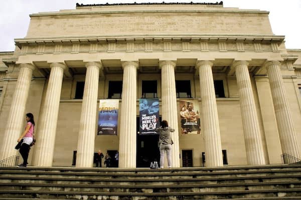 The Auckland Museum is an easy walk (or bus ride) from downtown and was a great way to spend 3+ hours!
I loved the exhibits and all the history on New Zealand and would highly recommend visiting!
https://www.aucklandmuseum.com/