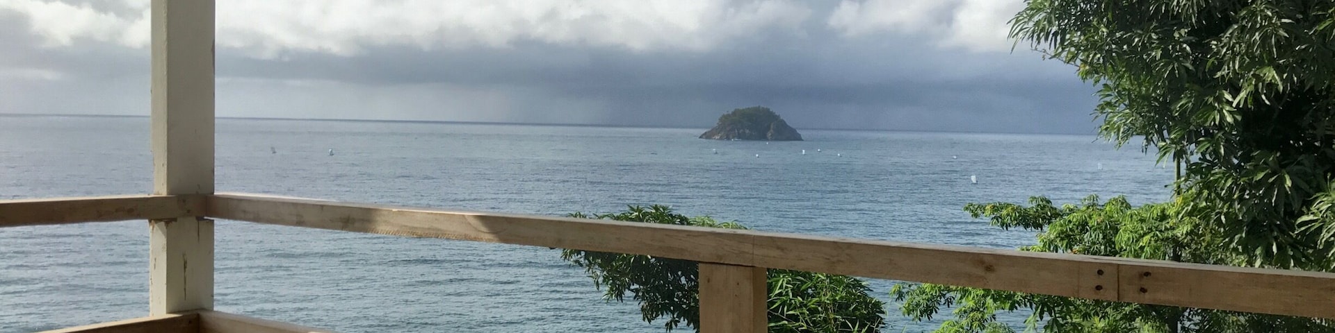 Isn’t this a nice place to have a breakfast!