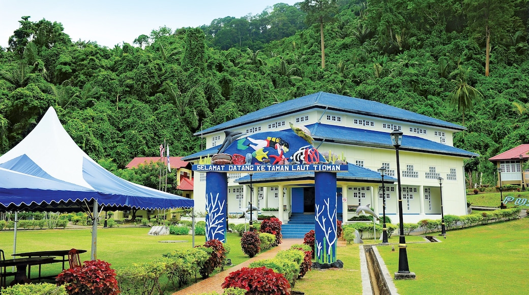 Tioman Island which includes signage and a park
