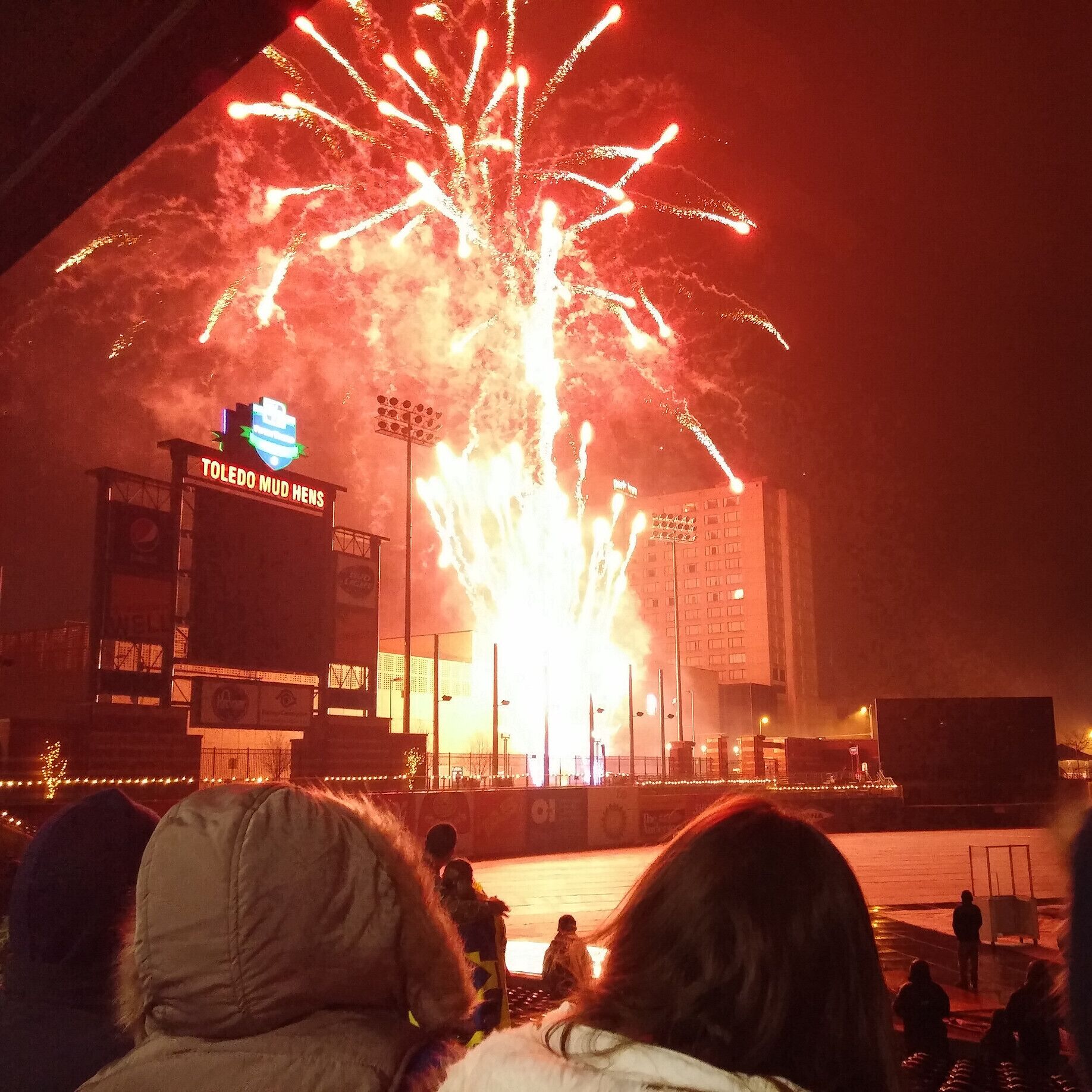 #WinterfestIsHere 

A shot of the spectacular post-game fireworks display at Fifth Third Field celebrating the first outdoor hockey game in ECHL history by the Toledo Walleye.