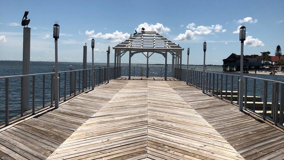 Private dock to create your own oasis. What a gem.
#LifeAtExpedia
#Tampa
#Beaches
