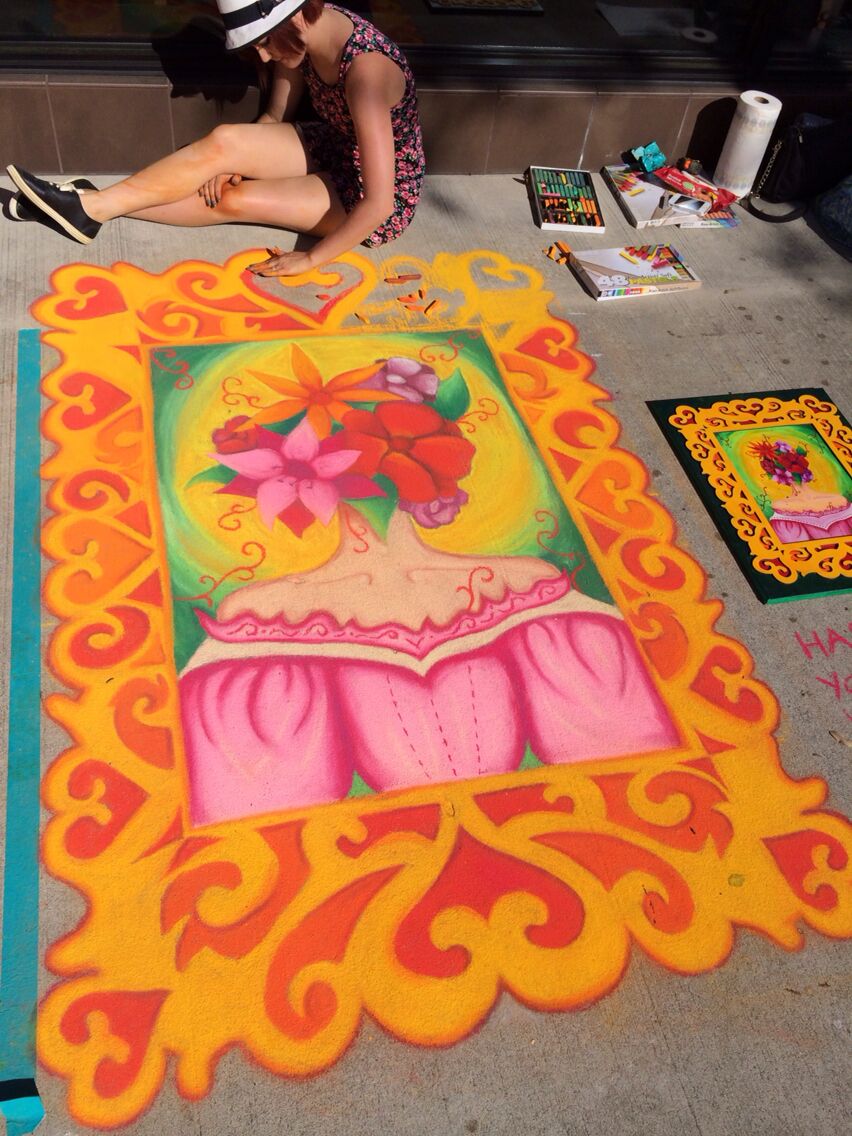 Sidewalk chalk at Hyde park village.  Amazing how detailed these artists can get with these tools, canvas, and inspirations.  Unfortunately terrestrial rains next day likely cleansed the palate. #macychalks