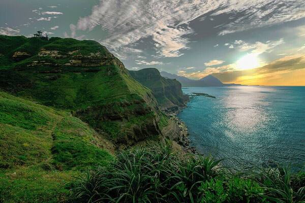 Worth to explore the closed path to the lighthouse. Be careful the falling rocks.
Photo had been photoshoped.