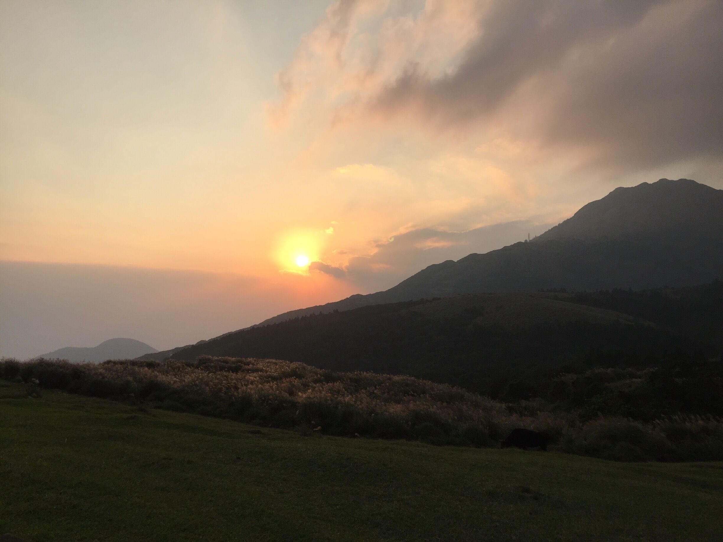 Sunset at yangming Shan 